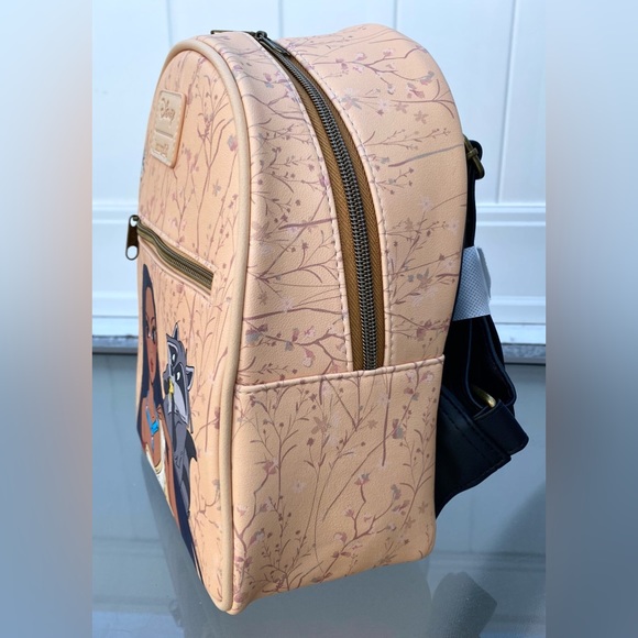 Pocahontas♠️Backpack - Picture 5 of 9